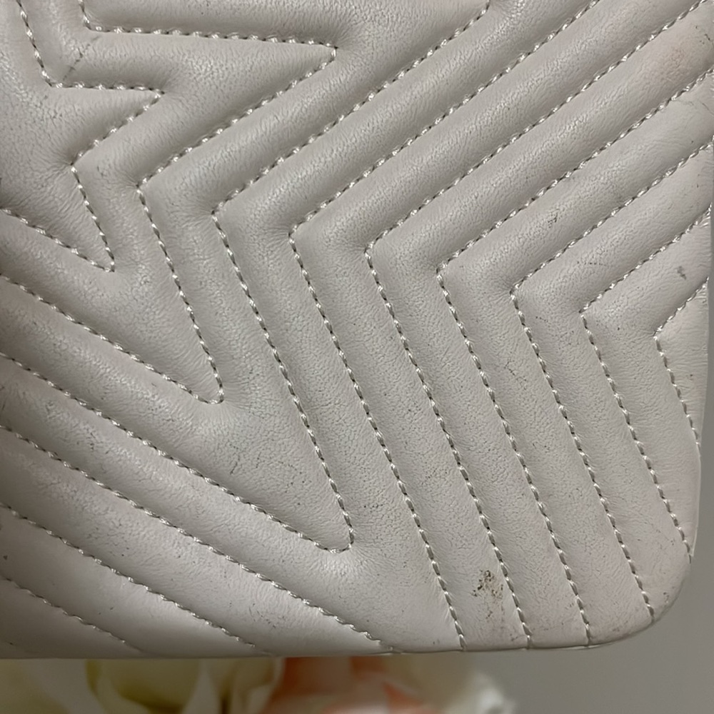 Coach Purse - Picture 4 of 10